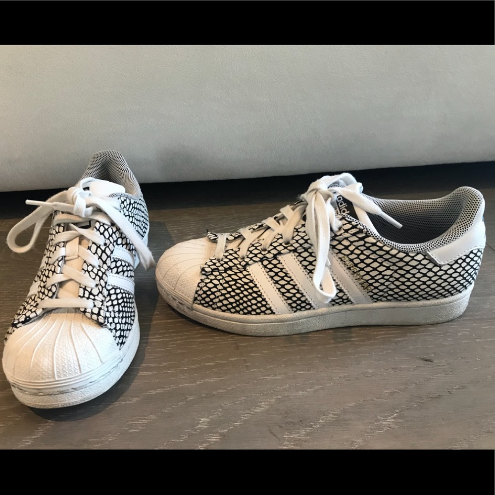 3 pairs of sneakers